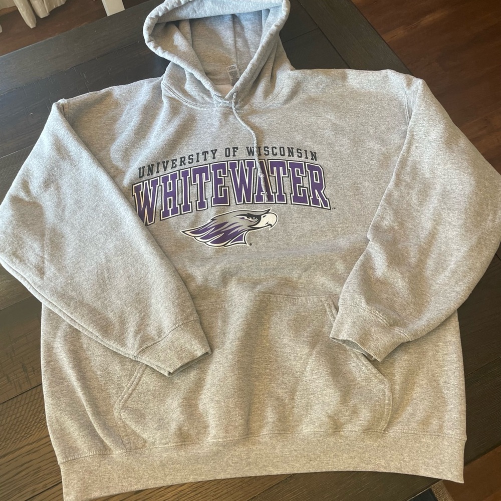 University of Wisconsin Whitewater hoodie, XL excellent condition